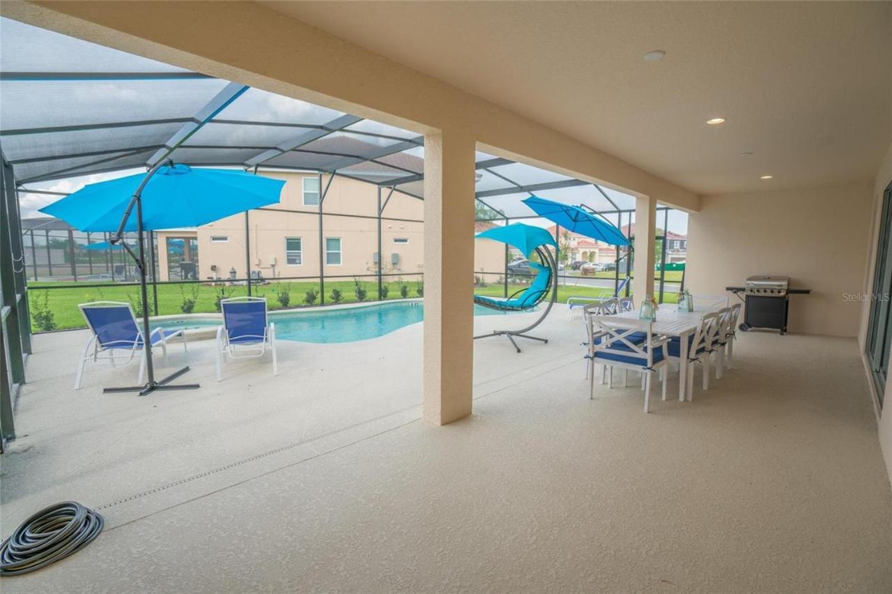 Oakwood Oasis Hotell Davenport Exteriör bild